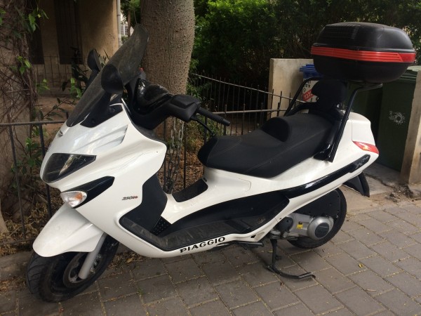 קטנוע  xevo 250   שמור ומטופל .